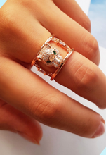 Load image into Gallery viewer, Rose Gold Tiger Ring