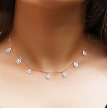 Load image into Gallery viewer, Rain Drops Necklace