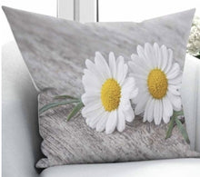 Load image into Gallery viewer, Daisy Cushion Cover - 17&quot; (45cmX45cm) Pillow Cushion Cover