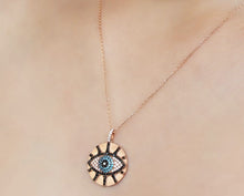 Load image into Gallery viewer, Round Eye Necklace